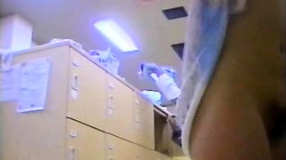 Amateur blonde with big boobs masturbates cam