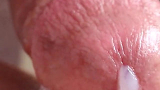 Excellent Close-up! Fucking a Wet Pussy and Covering It with Cum