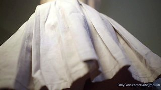 Felony teases you with a sexy ass upskirt