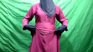 Jerking off in the neighbor's clothes