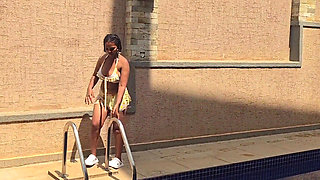 Rich Woman Masturbate in Her Swimming Pool
