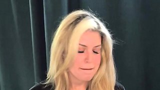 Close up MiLF getting it in the ass