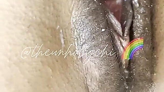 Hairy Squirting Pussy