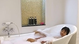 Horny Bath Time in a Luxury Room