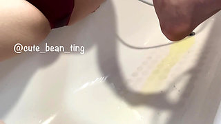 Desperation Pee in Panties