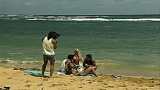 Amateur Couple Enjoys Exhibitionist Public Beach Sex