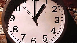 Pee fetish fingering babe pisses over her hands in hd