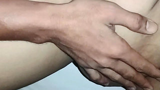 MALAY SLUT LIKE TO SUCK MY DICK