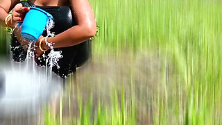 The desi stepsister of the village is bathing openly in the open field, bathing naked in the forest, brother-in-law is secretly