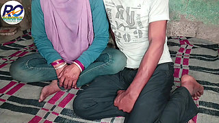 Desi girlfriend from Mumbai came and fucked boyfriend in doggystyle jeans t-shirt with hindi audio claire vaise full video