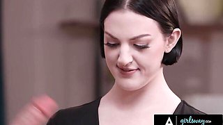 Scarlett Alexis and Lucy Lotus Bedroom Oral