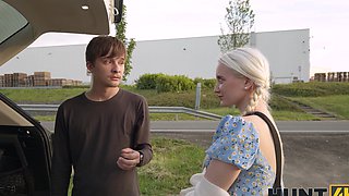 A blonde beauty has sex with her boyfriend in the car, showcasing Daruma Rai’s passion.