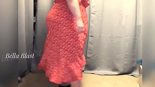 BBW Bareass Fart Compilation: Bubbly Squats & Bent Over Blasts by Bella Blast