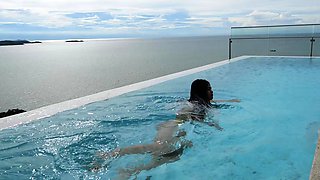 Bubble butt Thai teen fucked hard doggy