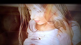 Blonde Teen Solo Masturbation