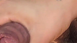 Ratcheta Brightens Her Boyfriend's Morning with an Amazing Handjob