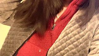 Pissing Video Pussy Piss Water Out on the Toilet