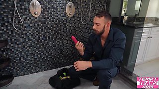 Plumber Catches a Peek of the Pretty Rosy Ass Ass-plug Inserted into Trans Bootie