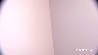 Wet Crazy First Dvp! 18yo Babe Jane White Gets Her First Dvp