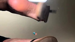 Pinkfoxx - Giantess Smashes With Flip Flops & Feet