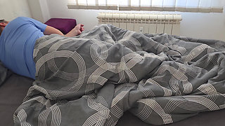 Busty Wife Gives Me Amazing Morning Cock Massage