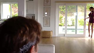 the hottest vixen her roommate has ever encountered