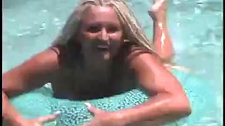 BB Gunns pool: Big Tits, Solo  Fetish Porn