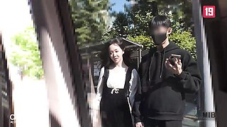 Incomparable girlie's 18-25 scene