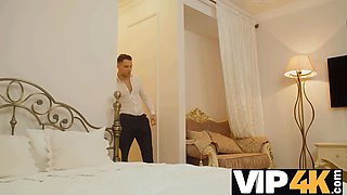 Vip4k. dying lobster’s