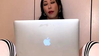 Horny Asian Student Nicole Doshi Plays With Herself During