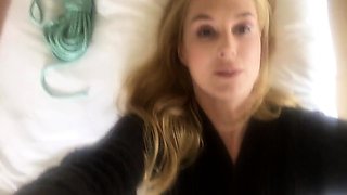 Blonde solo jerking off
