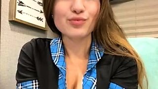 Slutty amateur flashing her big boobs in the backseat