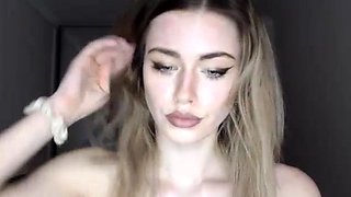 Amateur Webcam Teen Masturbates And Teases