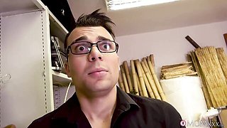 Mom XXX - cum in mouth clip