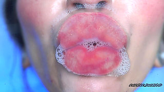 Intimate Close-up Clear Lipgloss Spitting Kiss