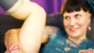 Dreadlocks Tattooed Cynthia Devours Leo\u2019s Pussy & Ass - Magic Wand, Deep Anal Toy