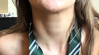 Cute amateur teen girl toying her pussy in bed on cam