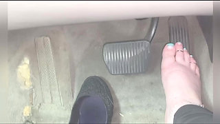 Pedal Play: Fast Speed and Jerk off Instructions with Big Feet, Full Control