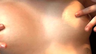 Big boob brunette masturbates on webcam